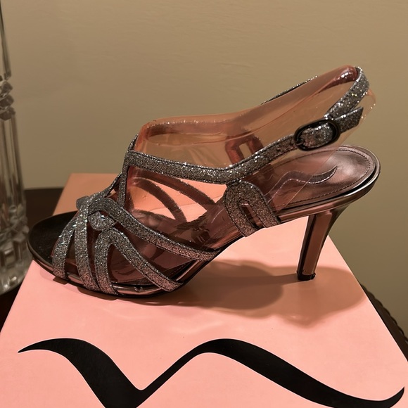 Nina heels - Picture 4 of 8